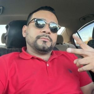 Meet your Posher, Marcos